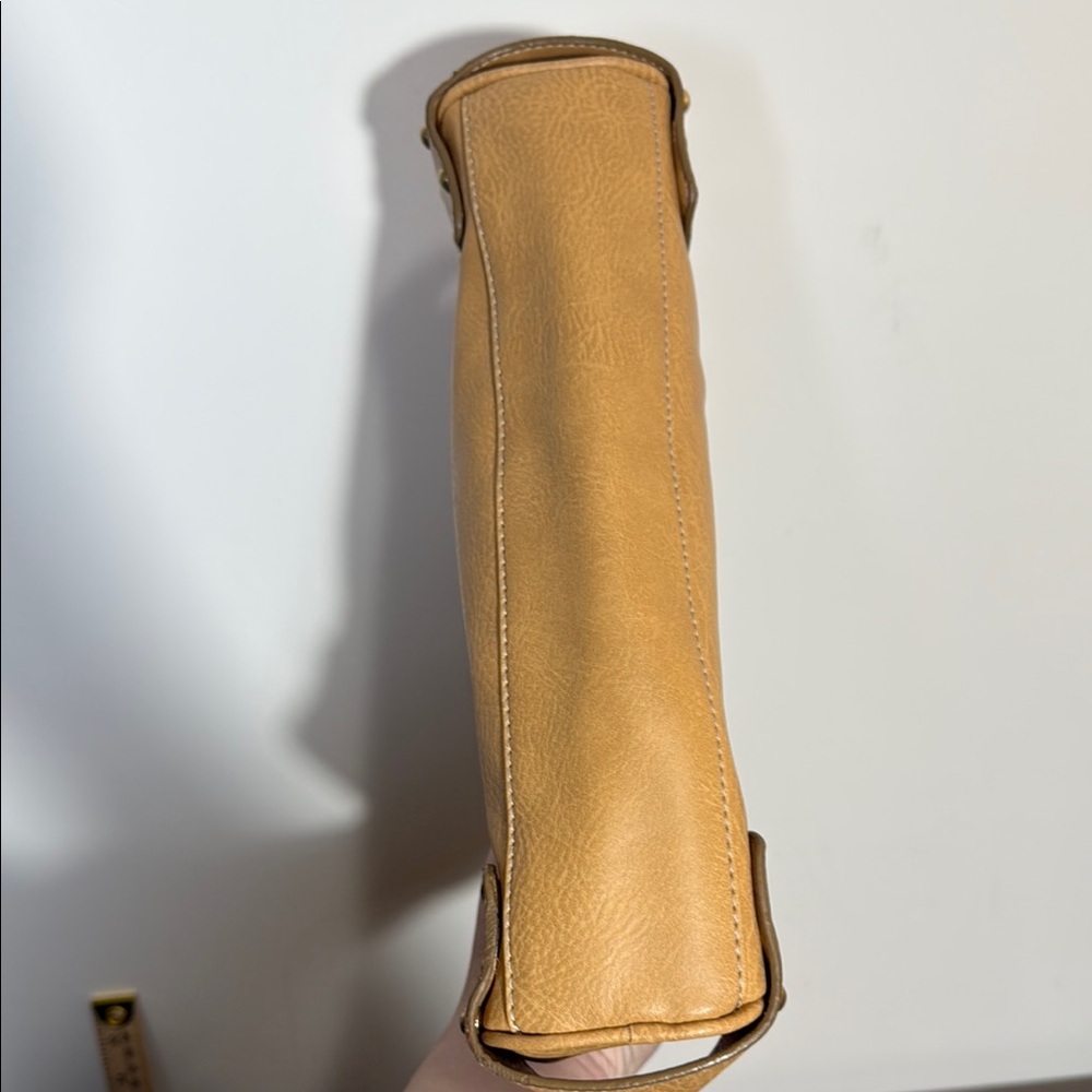 Tommy Hilfiger Y2K Tan Purse - Picture 5 of 9